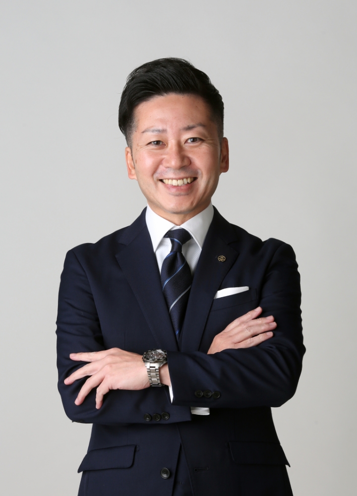 株式会社 安成工務店 代表取締役社長 中村圭