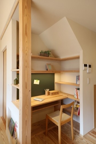 2016041510333931888-galleryslide
