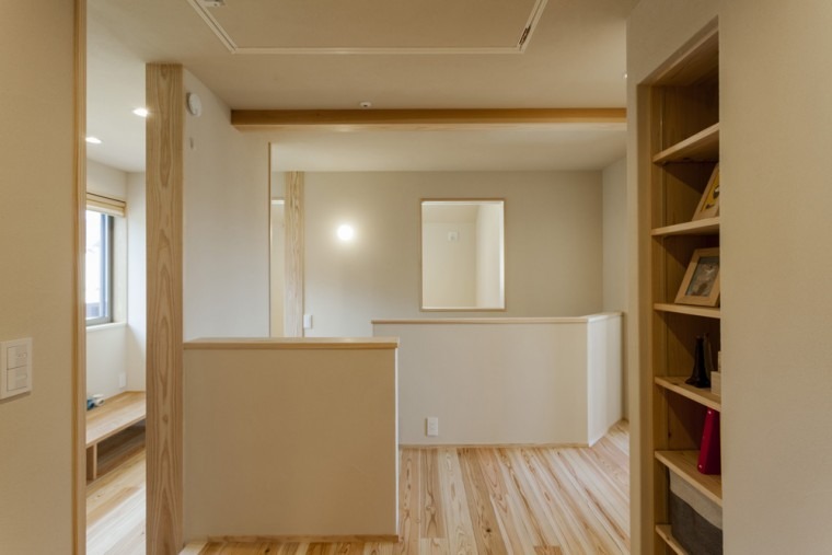 2017030616343430019-galleryslide