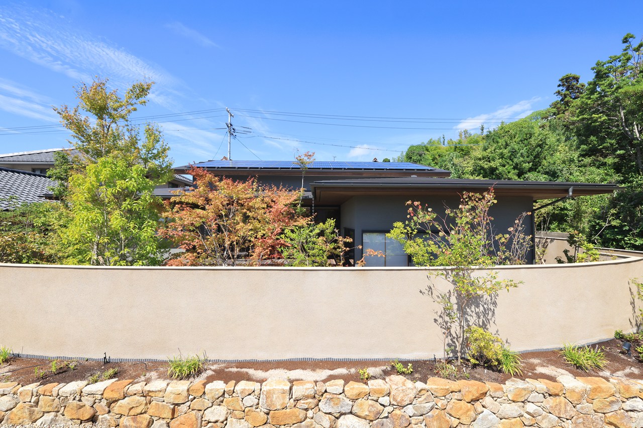 庭の景色に彩られる心豊かな暮らし　(山口県下関市/平屋)