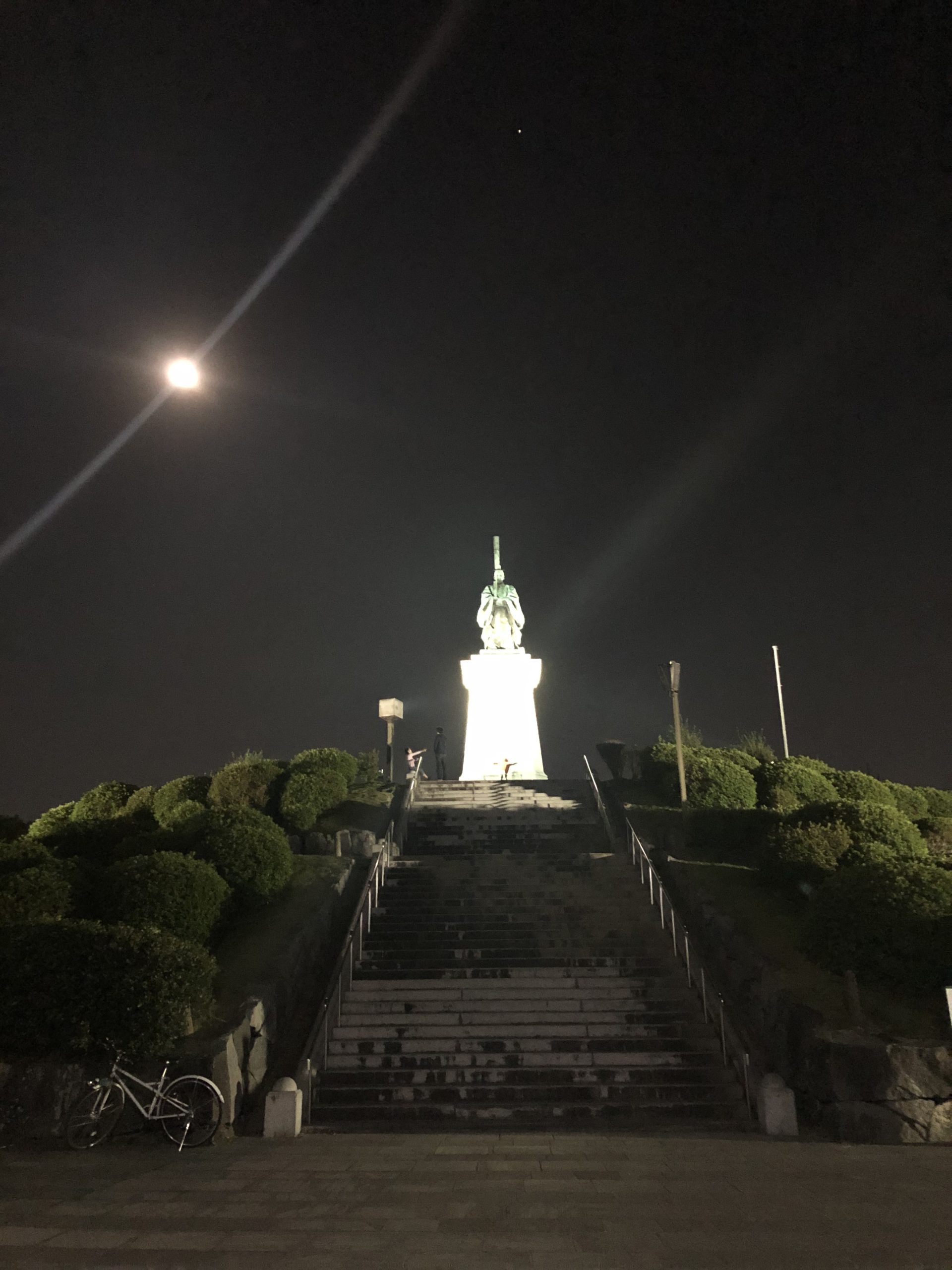 【福岡】ブルームーン