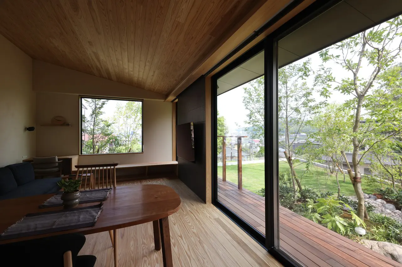 s-ｺﾝﾄﾞｳﾖｼﾀｶ・ﾁｻKR7WPOMX-169