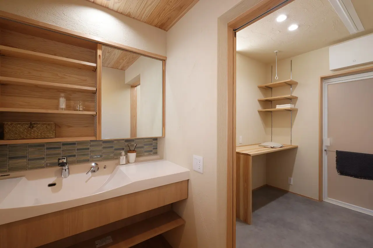 s-ｺﾝﾄﾞｳﾖｼﾀｶ・ﾁｻKR7WPOMX-29