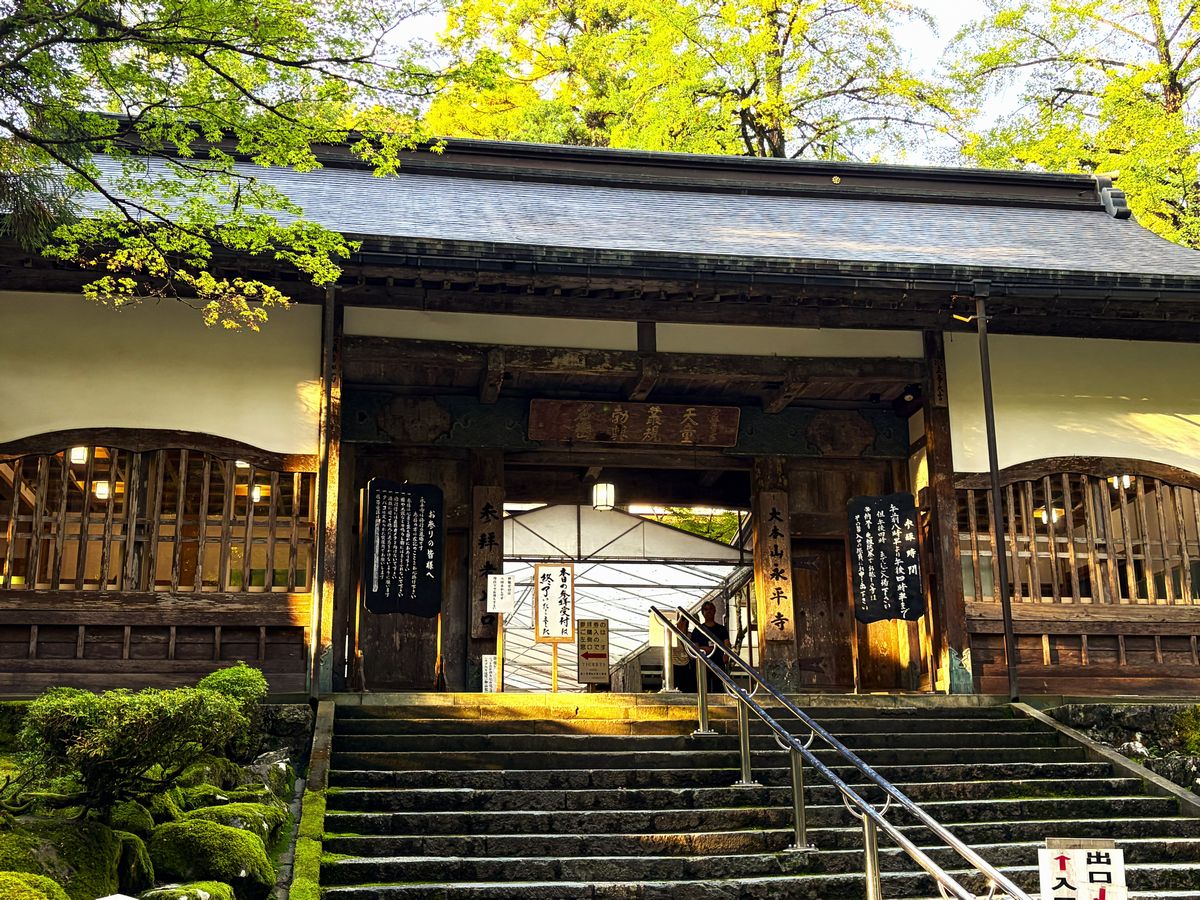 【設計センター】社員旅行で念願の永平寺