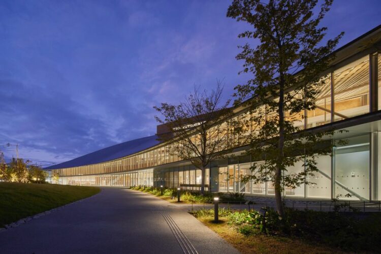 【宇部】長崎県立・大村市立一体型図書館「ミライon」