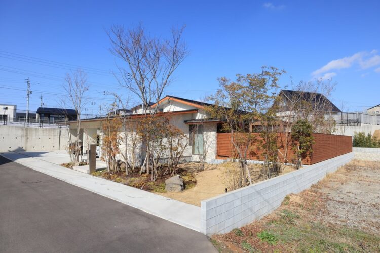 光溢れ、風が流れる健やかな平屋　(福岡県糸島市/平屋)